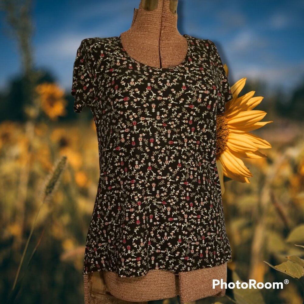 LLR Classic T +  XS + Dark Floral